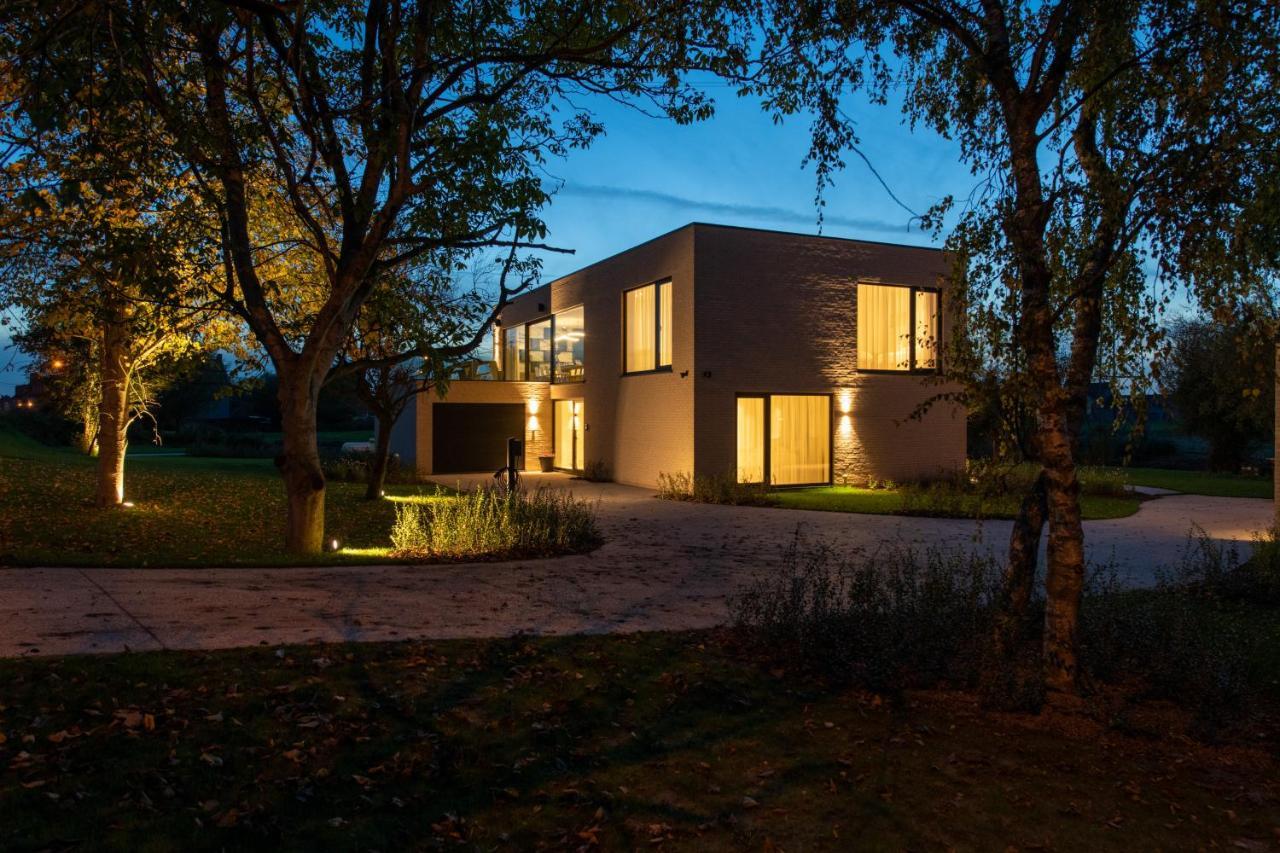 Yzerdyck Villa